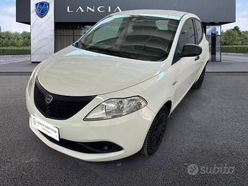 Lancia Ypsilon 1.2 69cv Elefantino Blue