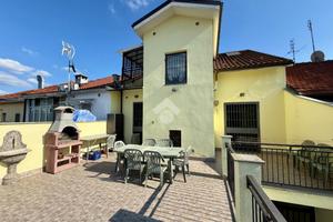 CASA SEMINDIPENDENTE A VINOVO