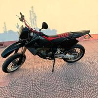 moto husqvarna sm125