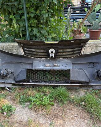Paraurti anteriore Dacia Sandero