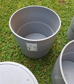 Portavasi/vasi  diametro 24cm altezza 24cm