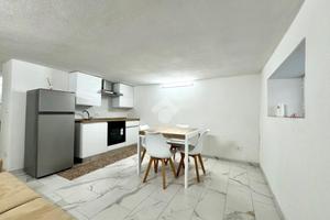 2 LOCALI A ALASSIO