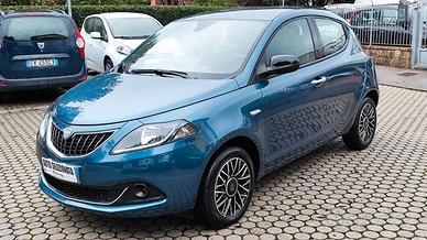 Lancia Ypsilon 1.0 FireFly 5 porte S&S Hybrid Silv