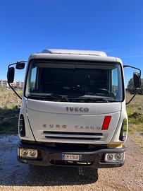 Autocarro iveco 75