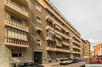 2 LOCALI A TORINO