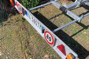 Carrello stradale Umbra 600 kg