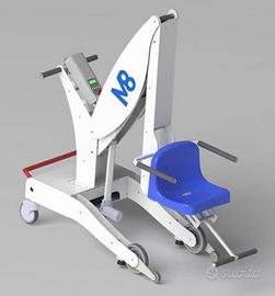 sollevatore a ruote per piscina per disabile