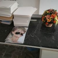 Scrivania ad “L” con piano in marmo nero – robusta