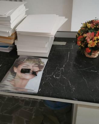 Scrivania ad “L” con piano in marmo nero – robusta