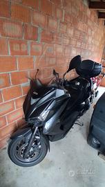 Yamaha xmax 400 2016