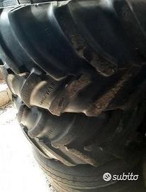 2 pneumatici di tractor 40 65 20 good year