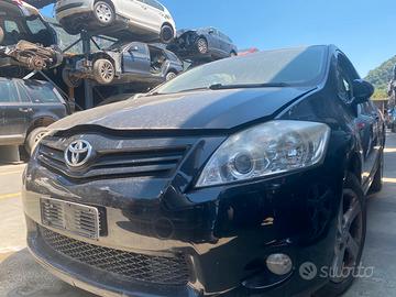 Ricambi usati per Toyota Auris 1.6 bz del 2010