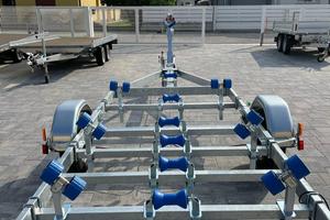 rimorchio trasporto barca o gommone 1300Kg totali