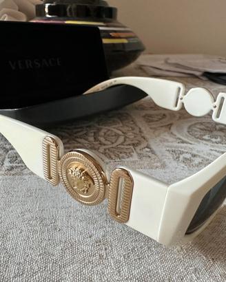 Occhiali da sole Versace Medusa Biggie