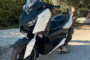 Yamaha X-Max 300 ABS
