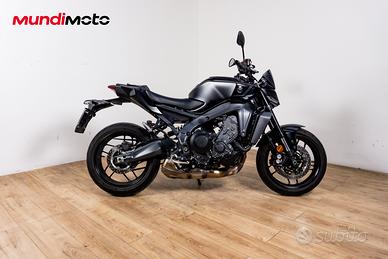 YAMAHA MT 09 - 2025