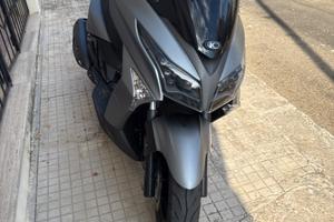 Scooter 300