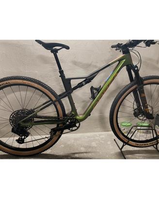 Mtb orbea in carbonio