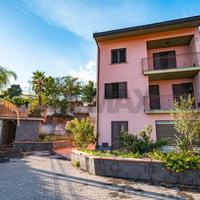 Villa a schiera - Aci Castello