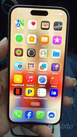 Iphone15 ross come nuovo