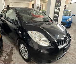 Toyota Yaris 1.0 3 porte RATE / FINANZIAMENTI