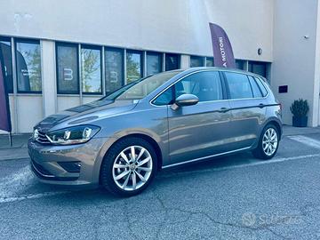 Volkswagen Golf HIGHLINE 110 CV DSG