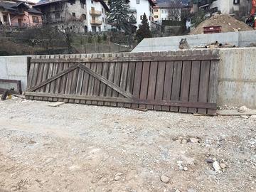cancello autoportante