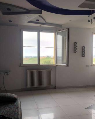 Appartamento di 150 m² con 5 locali e box auto a S