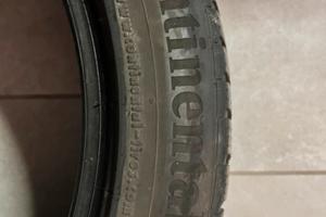 Gomme invernali  Continental  215/50/18