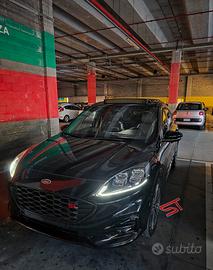 Foto kuga st-line X 