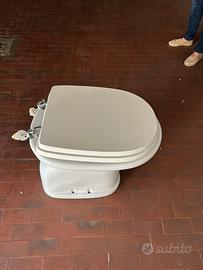 Vaso WC per anziani/disabili con coprivater