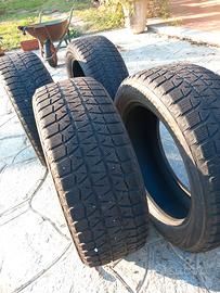 Gomme Invernale x 4.         215/55/R17 98T