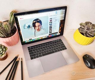 MacBook Pro 15" i7 512GB Ram 16 Batteria NUOVA