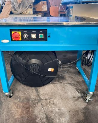 Reggiatrice automatica