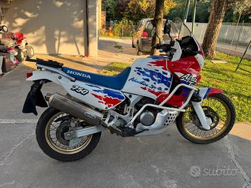 Honda Africa Twin RD07 del 95