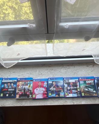 Lotto 10 Giochi PS4 - FIFA, DiRT Rally 2.0, The Cr