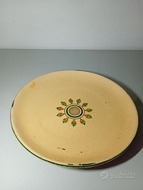 Piatto in ceramica della manifattura MammaRò