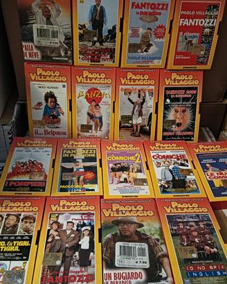 LOTTO DI 17 VIDEOCASSETTE FANTOZZI