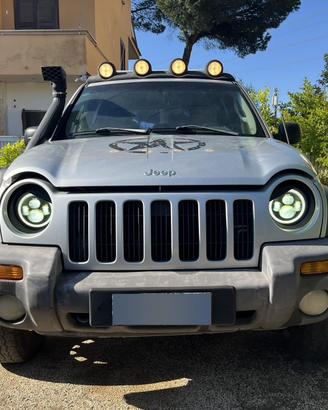 Jeep Cherokee 2.5 CRD Sport 4x4 – 2003