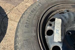 GOMME INVERNALI con CERCHIONI 185-60-R15