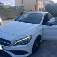 Mercedes CLA 200 Premium