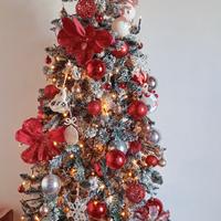 Albero slim innevato