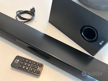 Soundbar LG 2.1 con subwoofer wireless Bluetooth