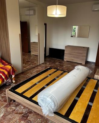 Camera da letto nuova mai usata come nuova