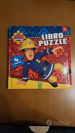 Libro Puzzle Sam il Pompiere
Lettura + Puzzle