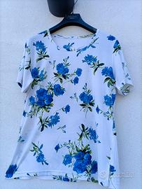 Maglia bianca a fiori blu