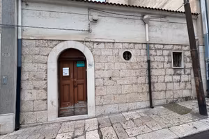 Casa indipendente da ristrutturare