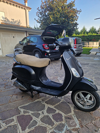 Vespa 125 LX3v 2014