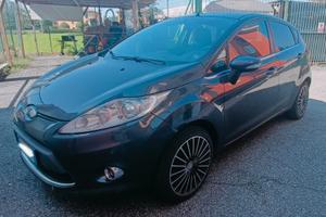 Ford Fiesta 1.4 Titanium GPL