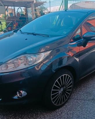 Ford Fiesta 1.4 Titanium GPL